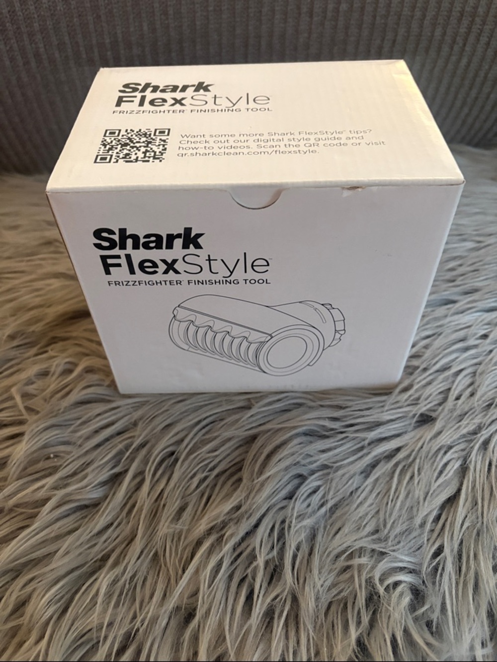 Shark FlexStyle FrizzFighter Finishing Tool - White